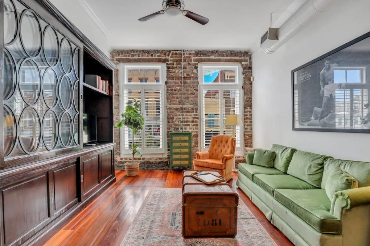 Knockout Loft- Near Plant Riverside Apartamento